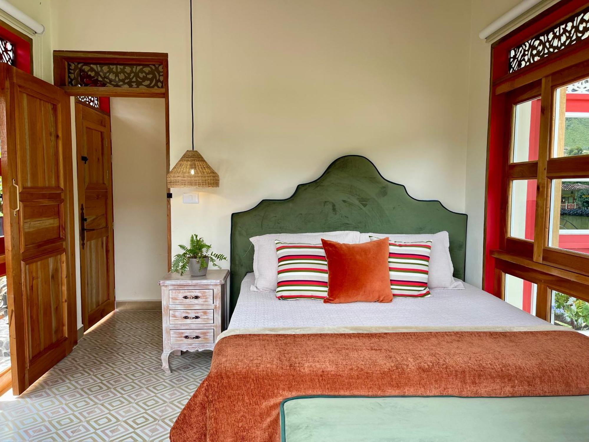 Hotel Lago Valdivia Jardín Eksteriør billede